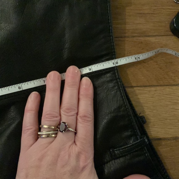 Danier Leather Pants Size 6 - Picture 12 of 12